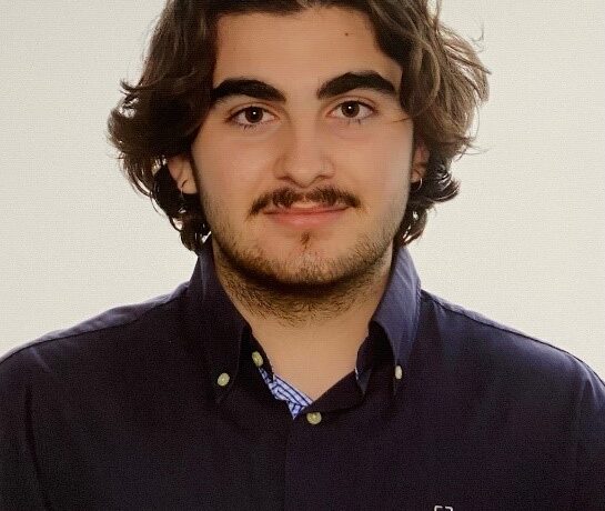 Adrián Rayos